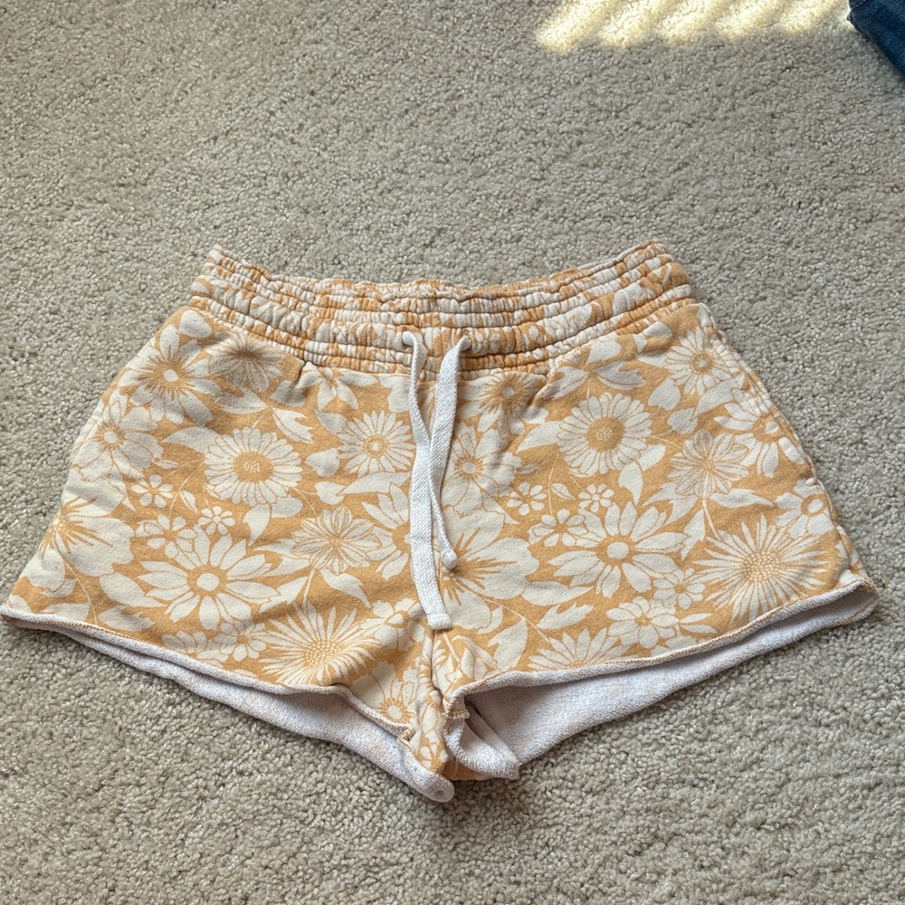 American Eagle Outfitters Yellow Floral sweat shorts